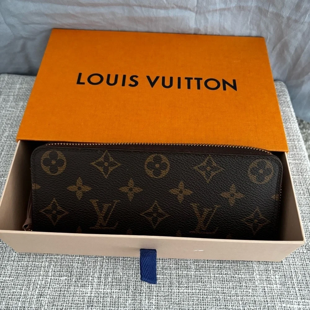 Louis Vuitton Rose Clemence wallet - Picture 6 of 16
